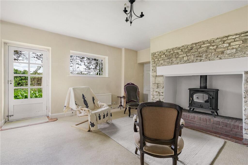Water Eaton Lane, Gosford, Kidlington, Oxfordshire, OX5 - More