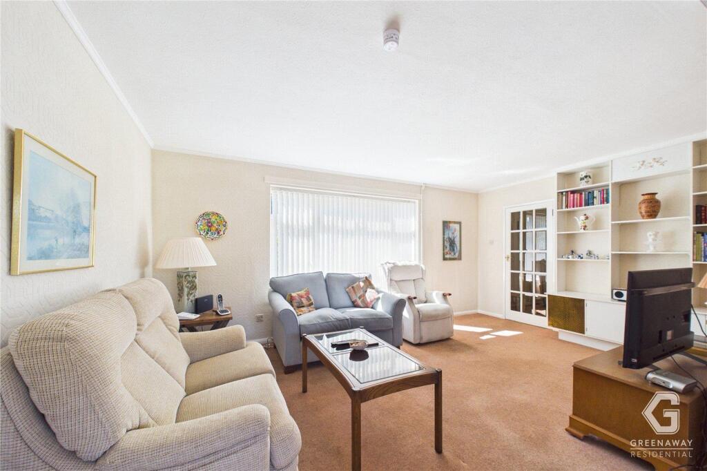 Ewhurst Road, West Green, Crawley photo 4