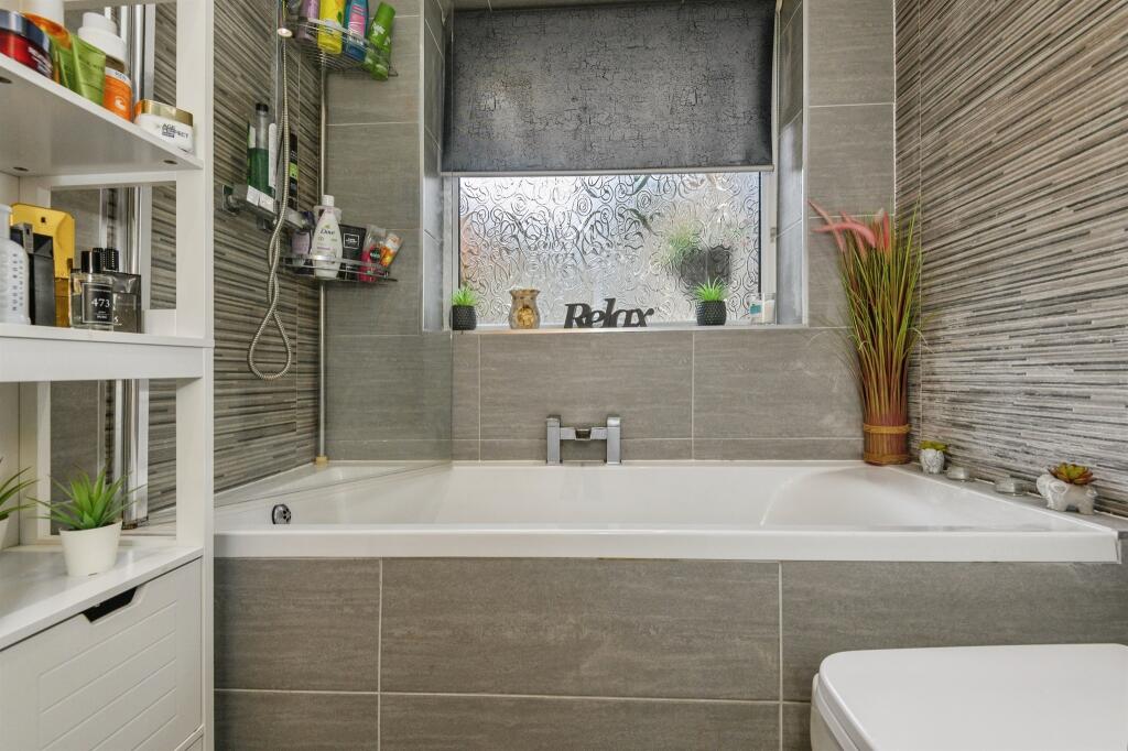 Additional image 10 of Craven Lane, Gomersal, Cleckheaton