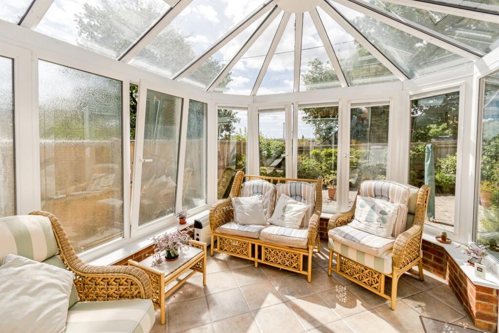 House in Eastleigh, Fair Oak and Horton Heath - View 4