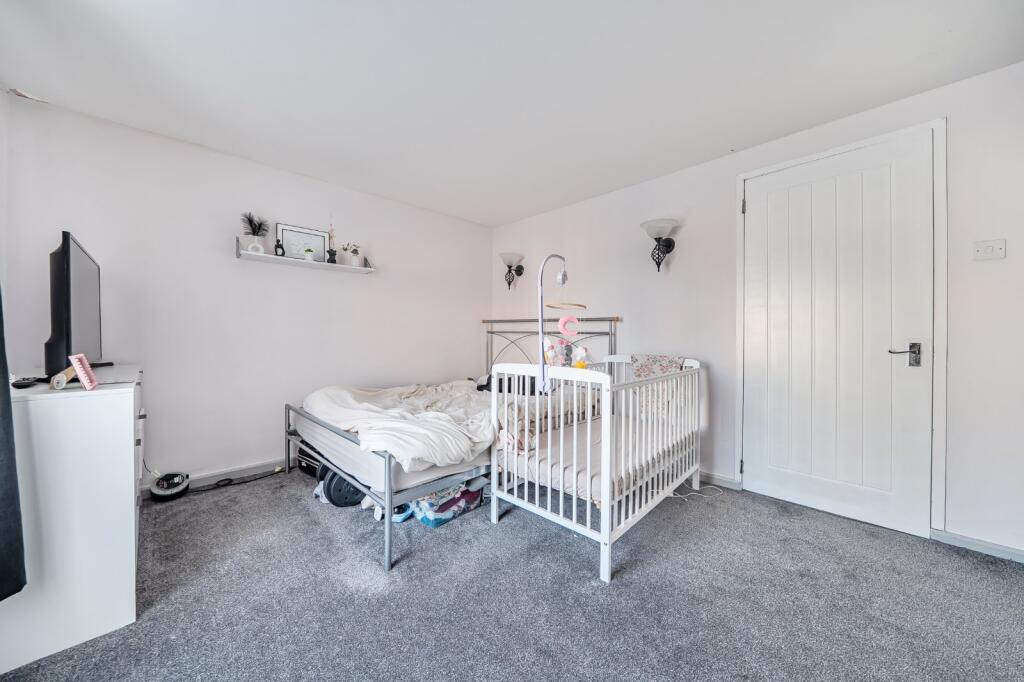 Albert Street, Gosport, Hampshire, PO12 - More