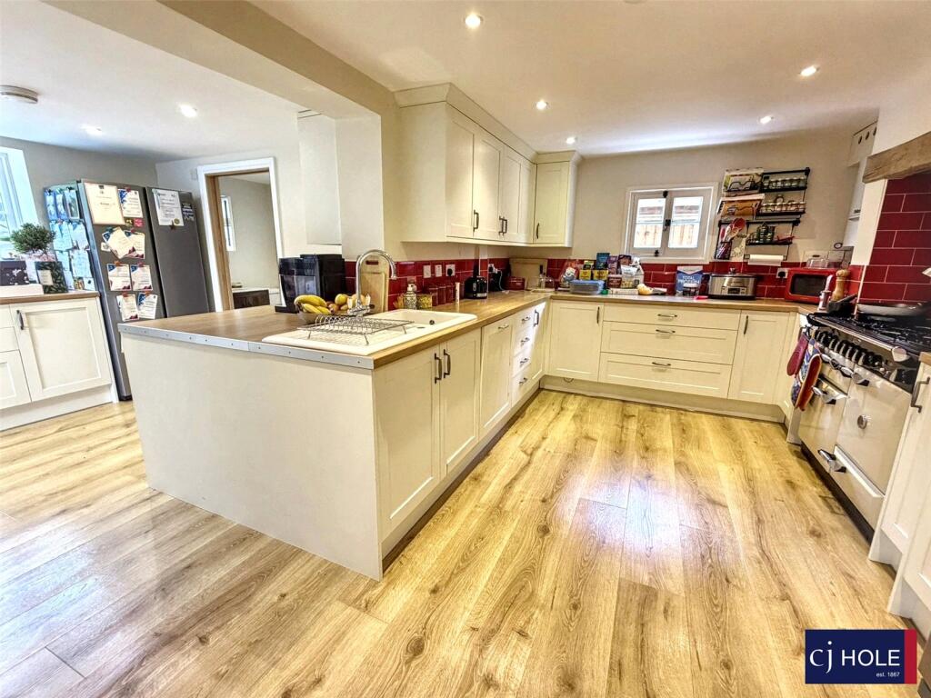 House in Tewkesbury, Churchdown - View 2