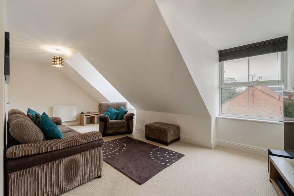 Apartment in Warwick, Myton Park - View 4