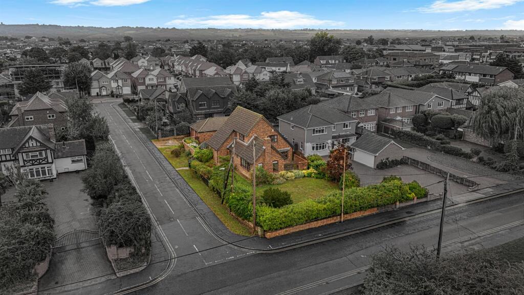 House in Southend-on-Sea - View 4