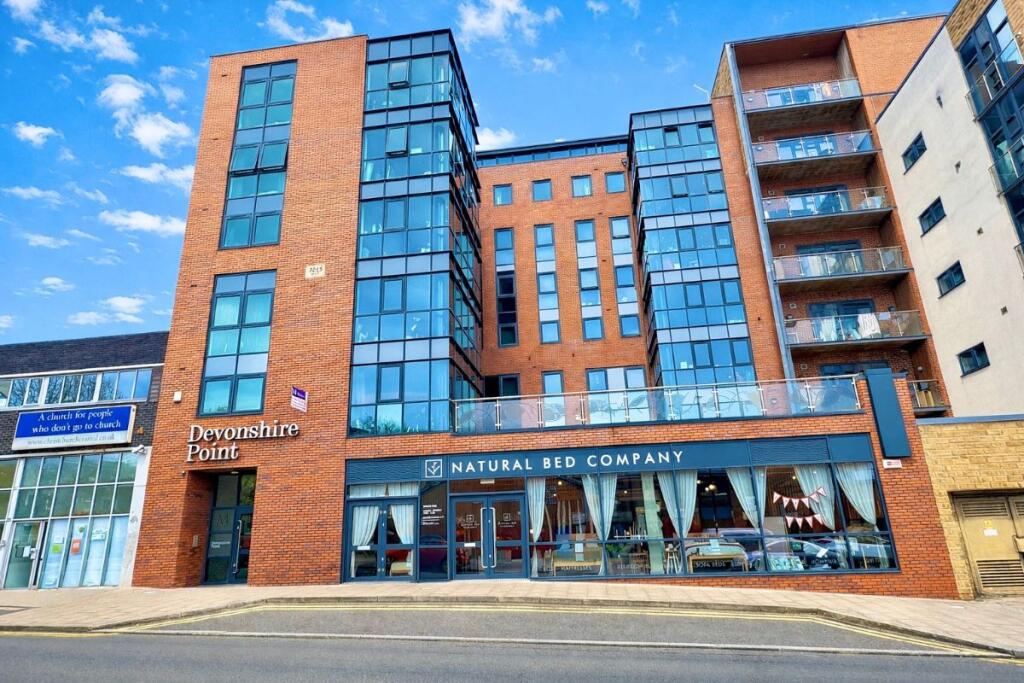 Main image of property: Apt 17 Devonshire Point
