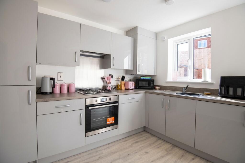House in Northampton, Wellingborough - View 5