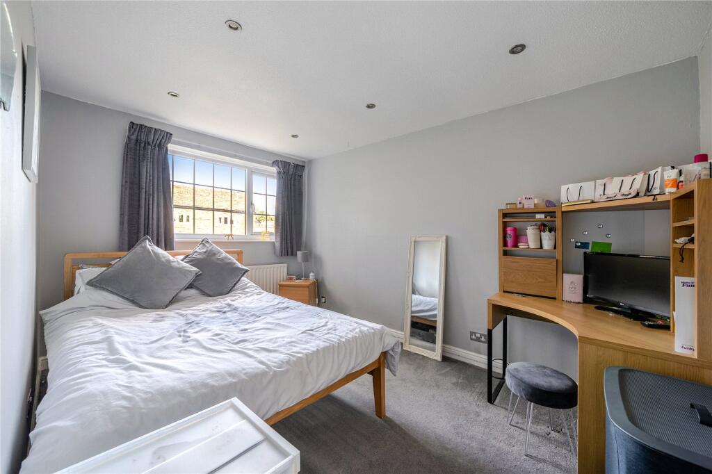 House in Leeds - View 5