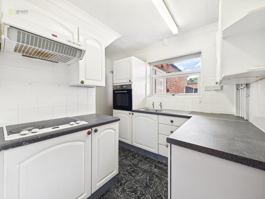 Apartment in Birmingham, Sutton Coldfield - View 2