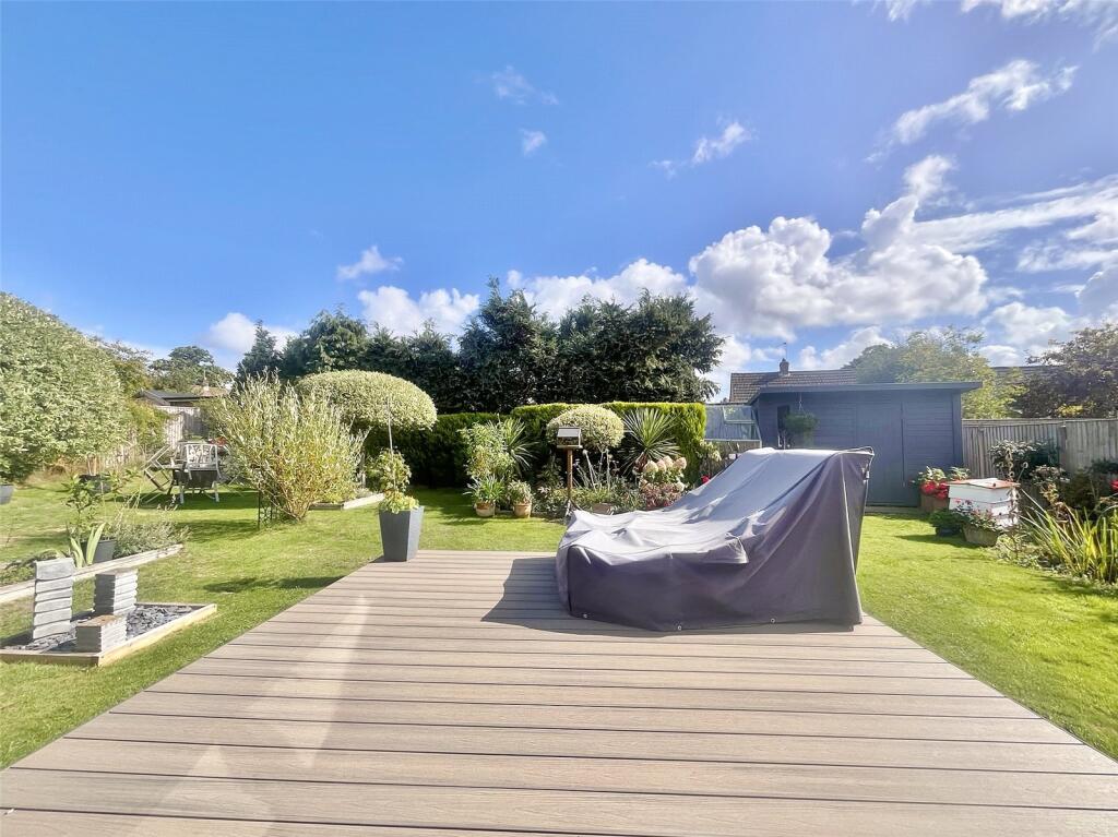 House in Verwood, Dorset - View 2