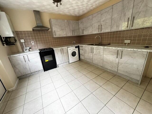 House in Milton Keynes, Wolverton and Greenleys - View 2