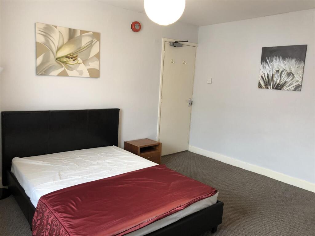 Main image of property: Room, Bampton Street, Tiverton