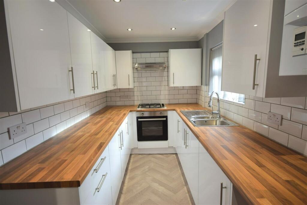 House in Stockport, Heaton Norris, Edgeley - View 4
