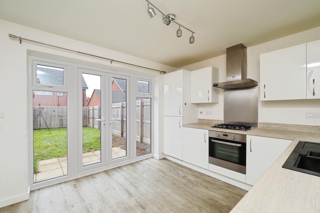 Pike Avenue, Keyworth, Nottingham, NG12 - View 2