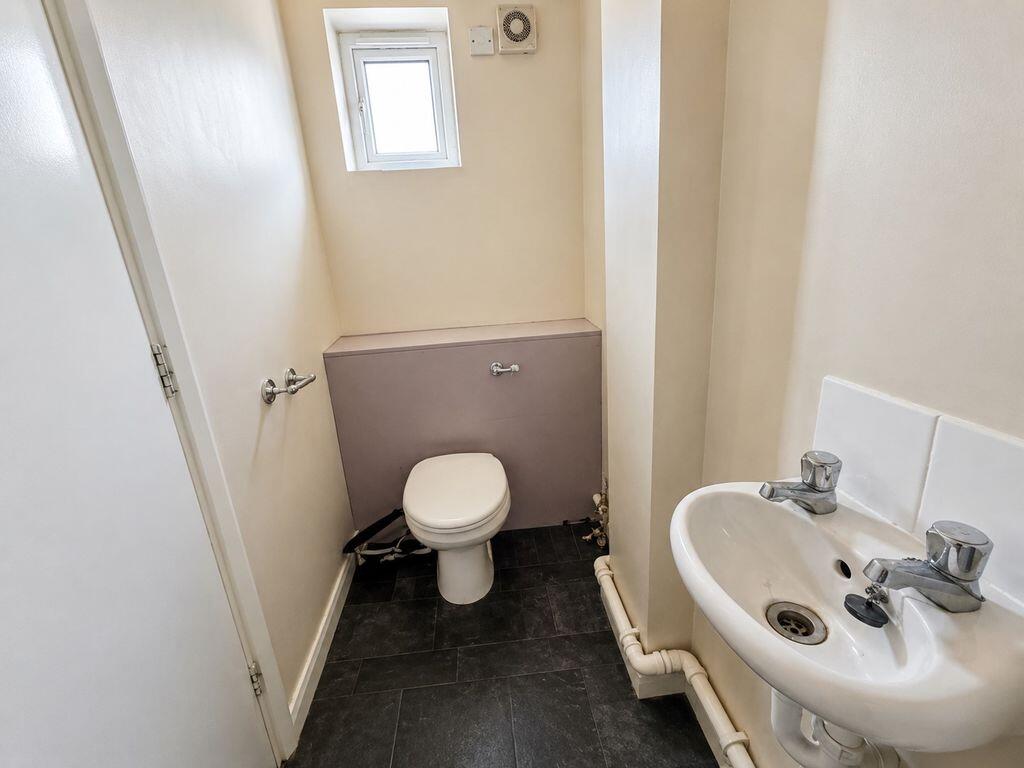 House in Nottingham - View 5