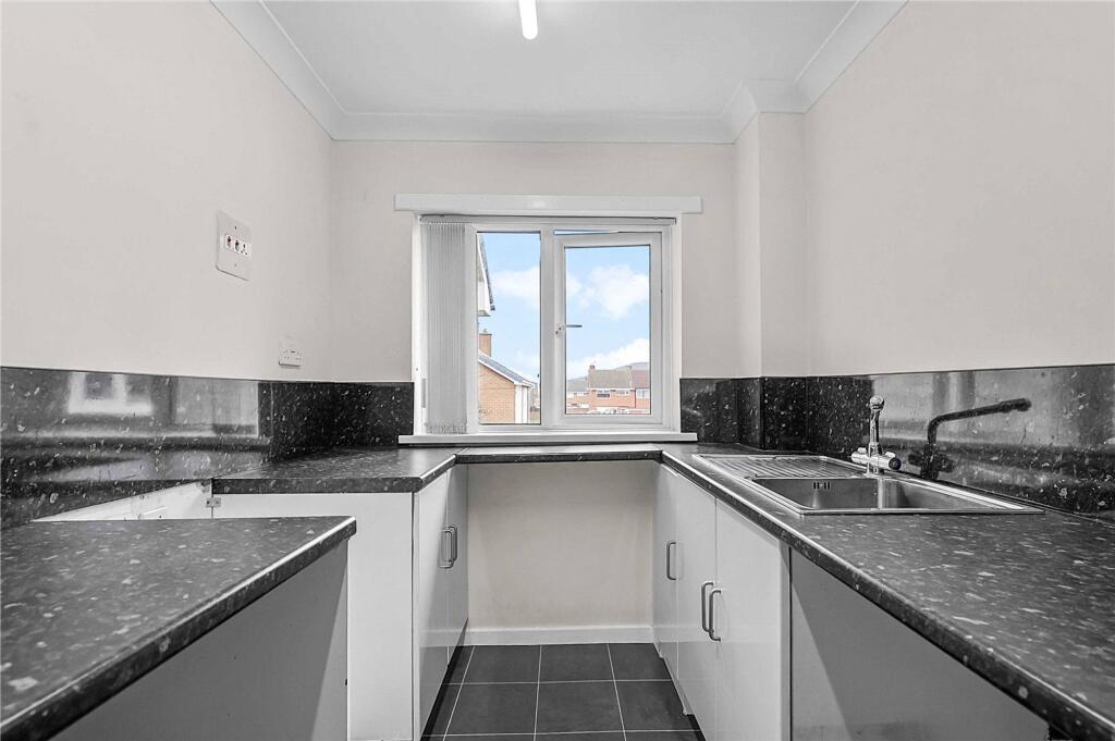Apartment in Middlesbrough - View 5