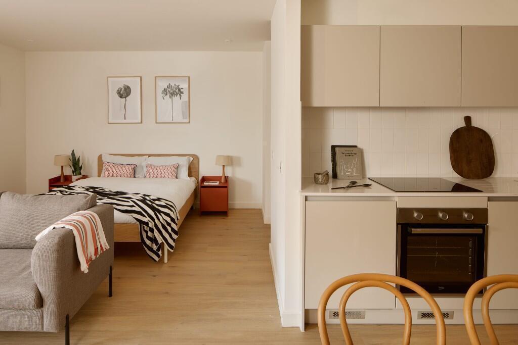 Apartment in Edinburgh - More