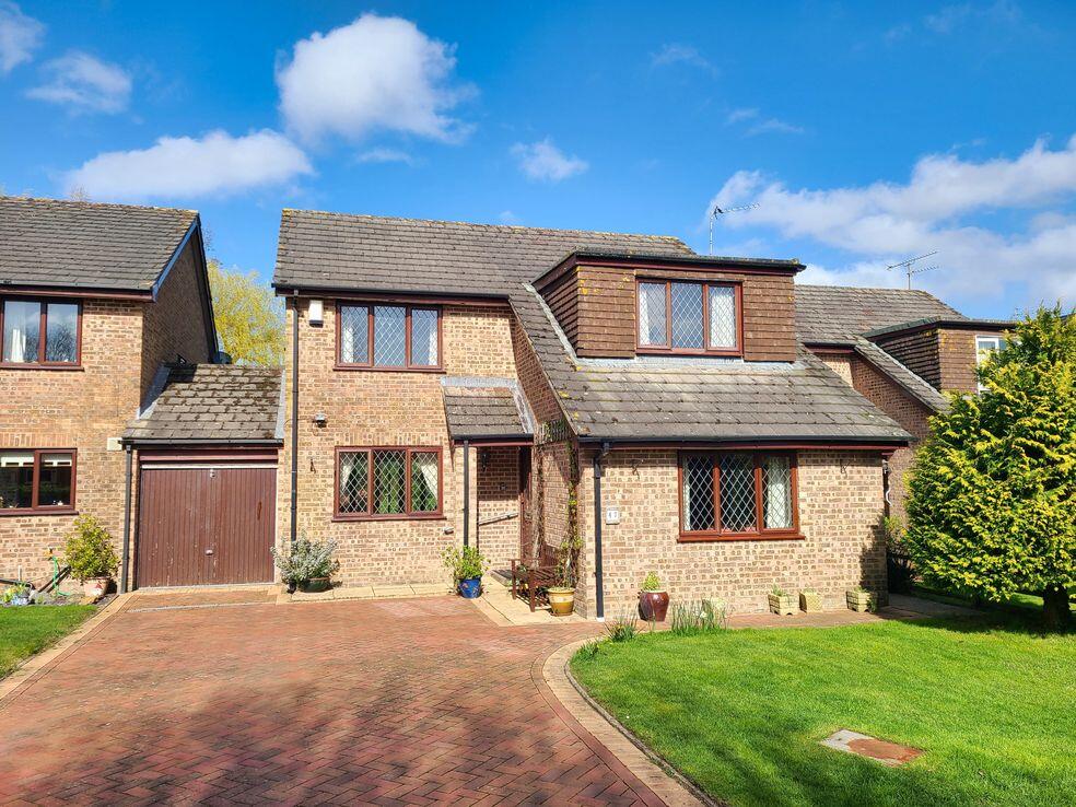 Main image of property: The Meadows, Lyndhurst, SO43 7EJ