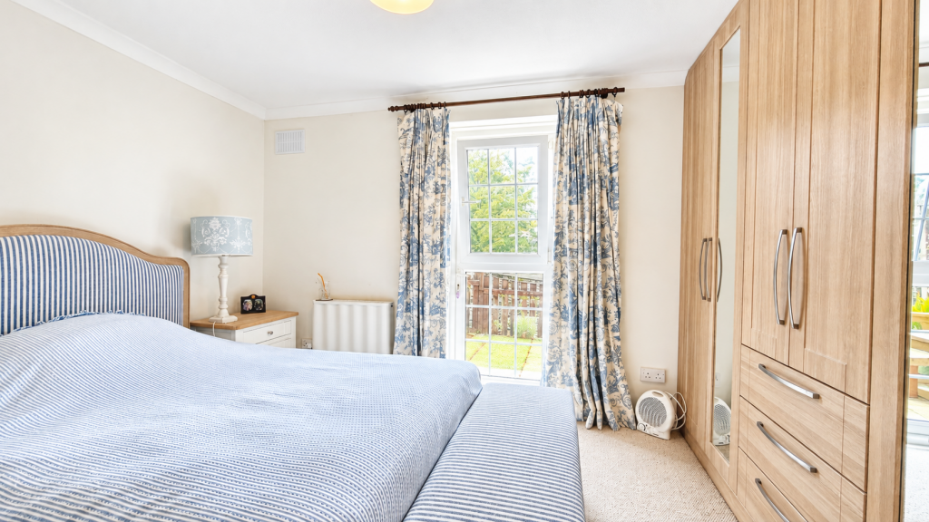 House in Plymouth - View 4
