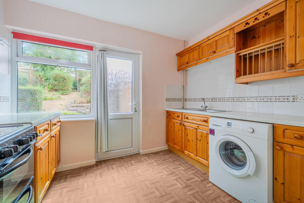 House in Teignbridge, Newton Abbot - View 4