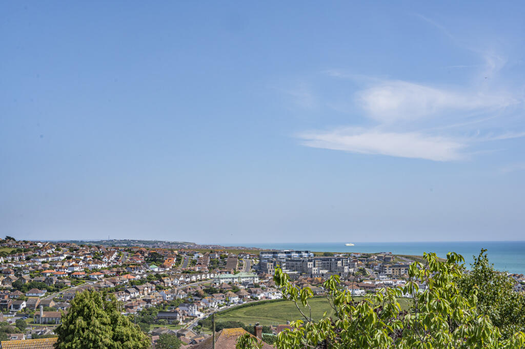 Westmeston Avenue, Saltdean, Brighton, East Sussex, BN2 photo 3