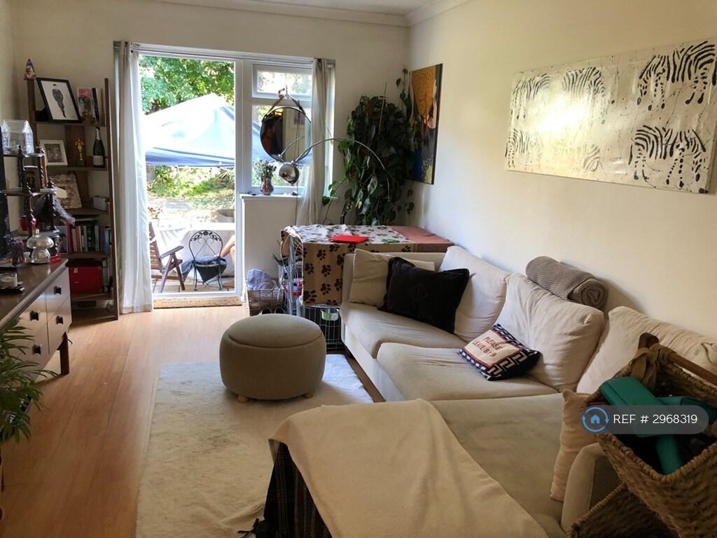 Main image of property: Worple Road, London, SW20