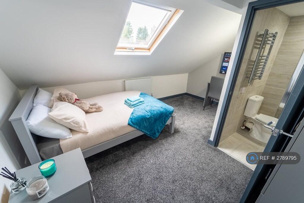 Main image of property: Pershore Road, Selly Oak, Birmingham, B29