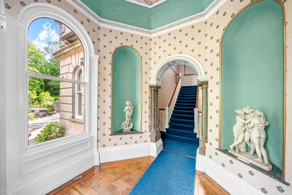 Apartment in Beaulieu Court, Harrogate - View 5