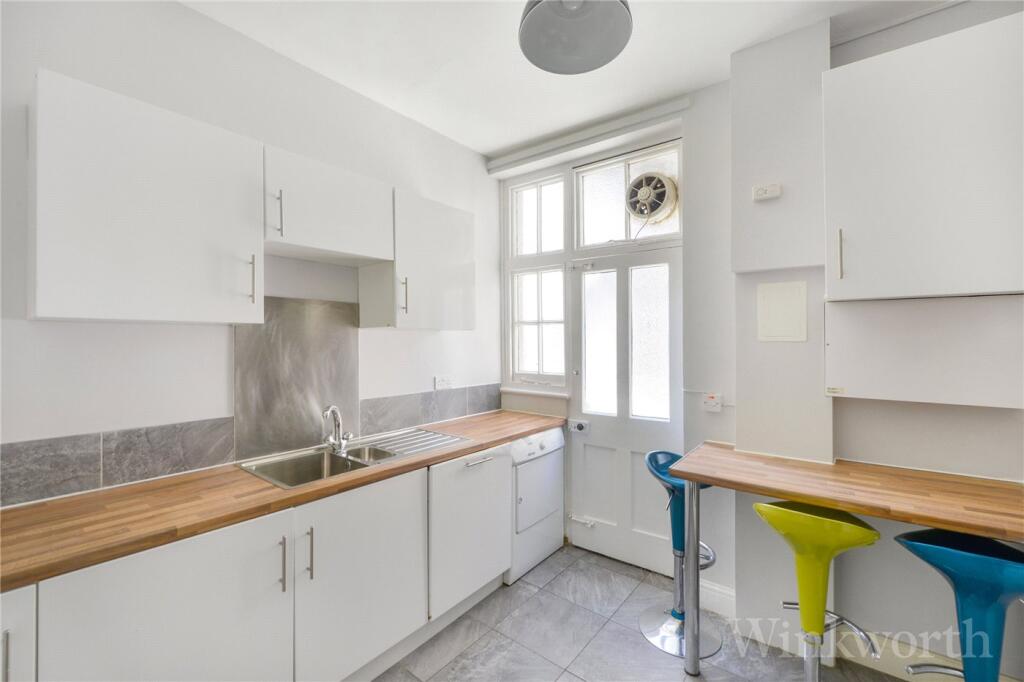Apartment in London - View 4