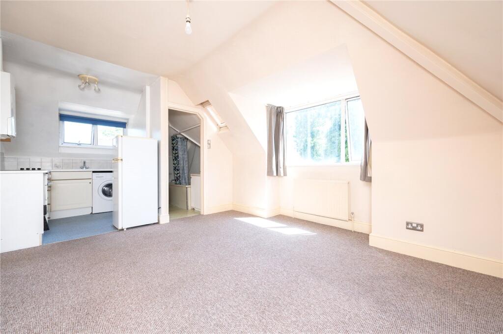 Apartment in St Albans, Bernards Heath - View 4