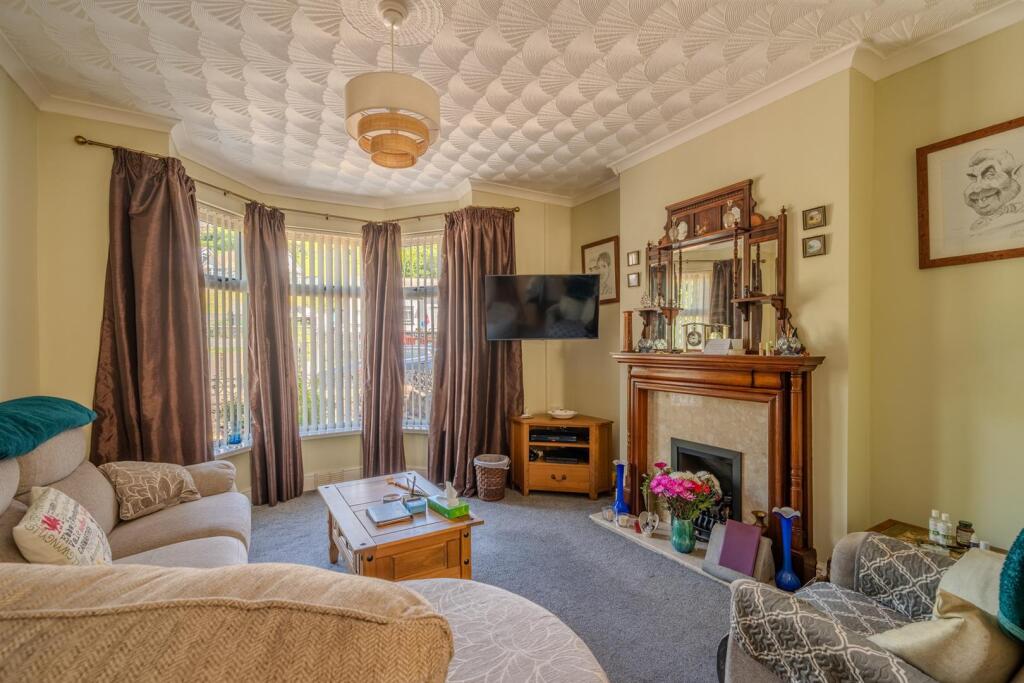 Lewis Terrace, Pontnewynydd, Pontypool photo 2