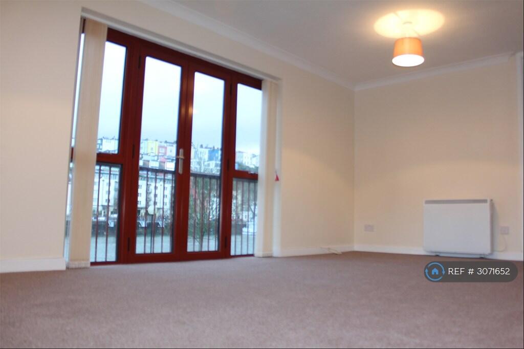 Apartment in Bristol, City of Bristol - View 4