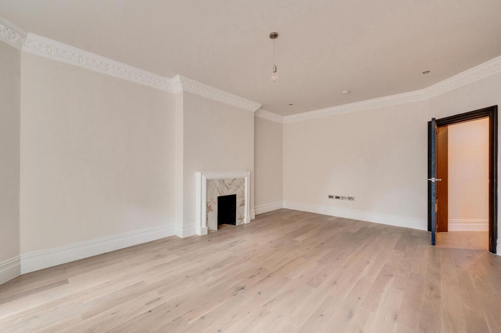 Apartment in London - View 3