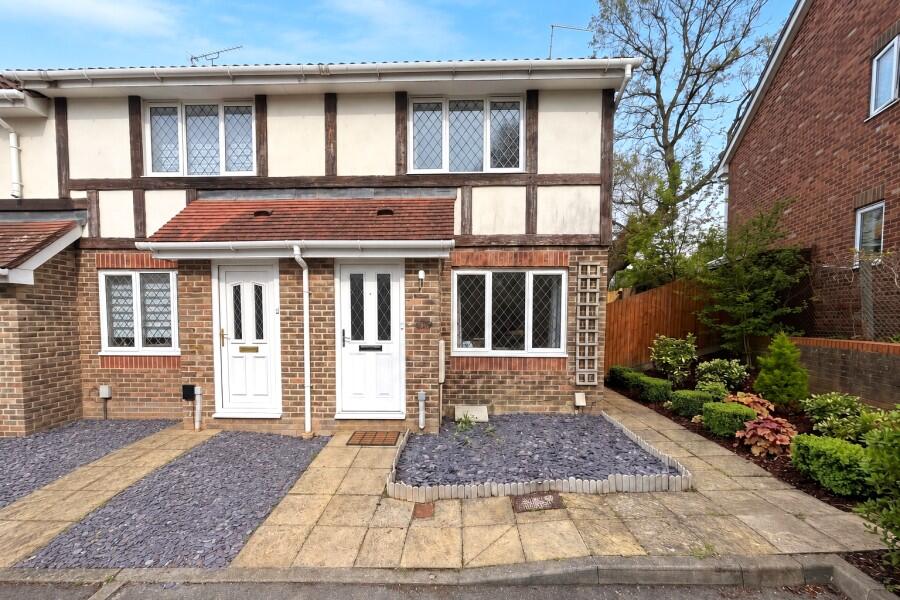 Main image of property: Knaphill, Woking, Surrey, GU21