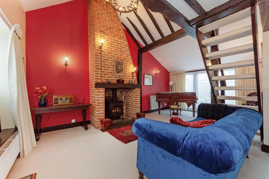 Tudor Drive, Westergate photo 3