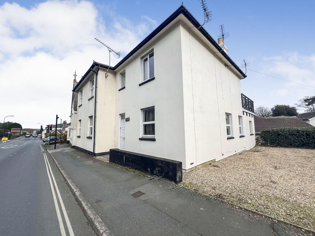 Main image of property: Osborne Villa, 10 Broadway, PO36