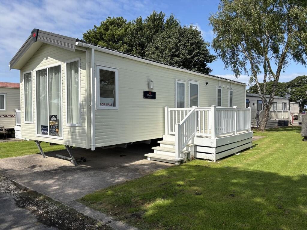 2-bed caravan on Pilling, Lancashire, PR3 6HE, £72,000