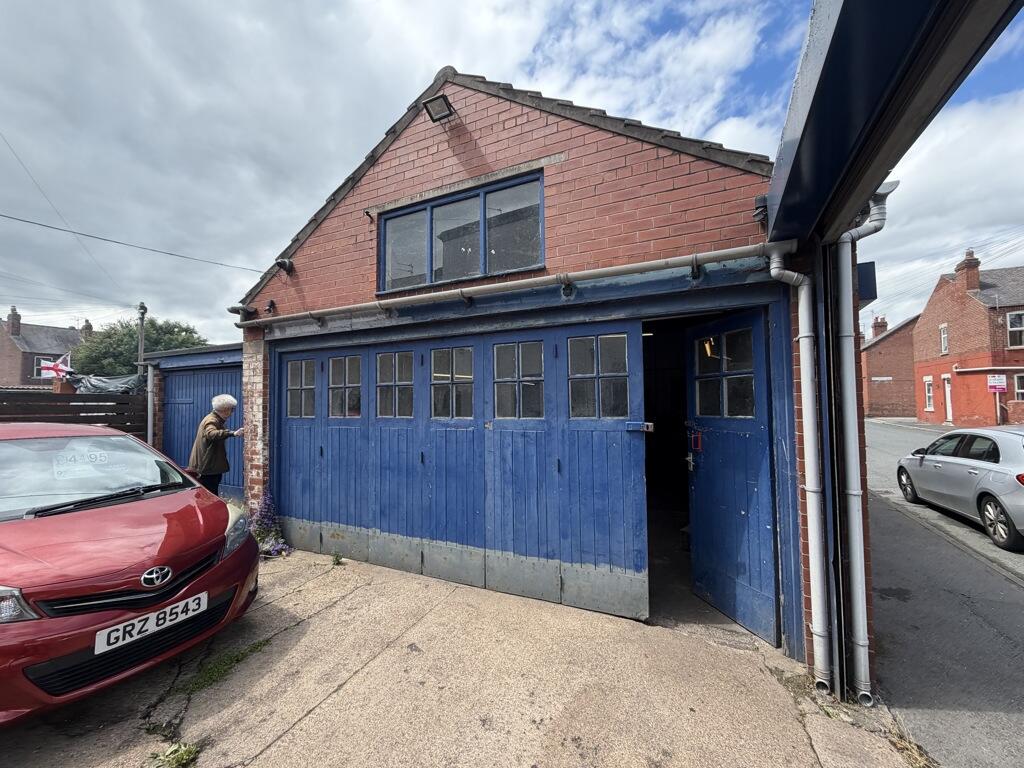 Photo 3