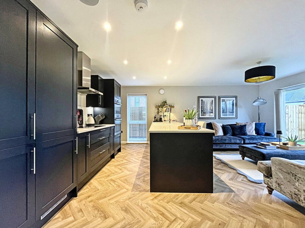 Winfield Close, Yarm photo 5