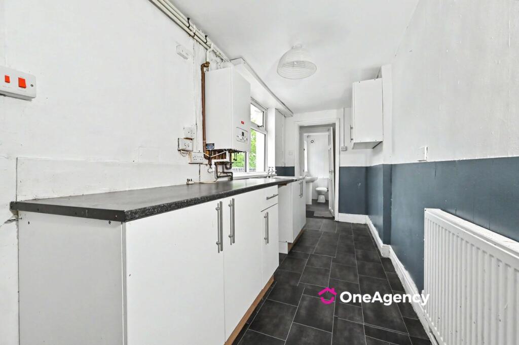 House in Stoke-on-Trent - More