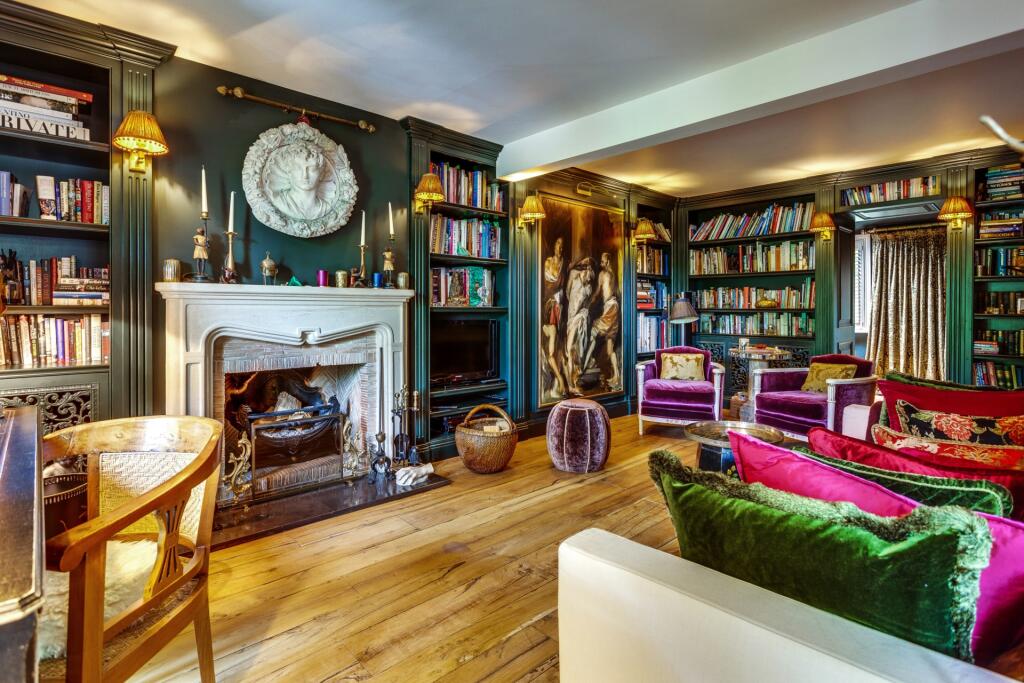 House in South Oxfordshire, Chinnor - More