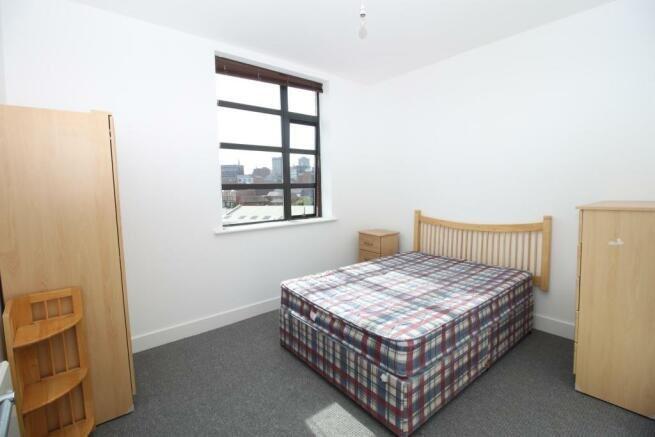 Apartment in Sheffield, South Yorkshire - View 5