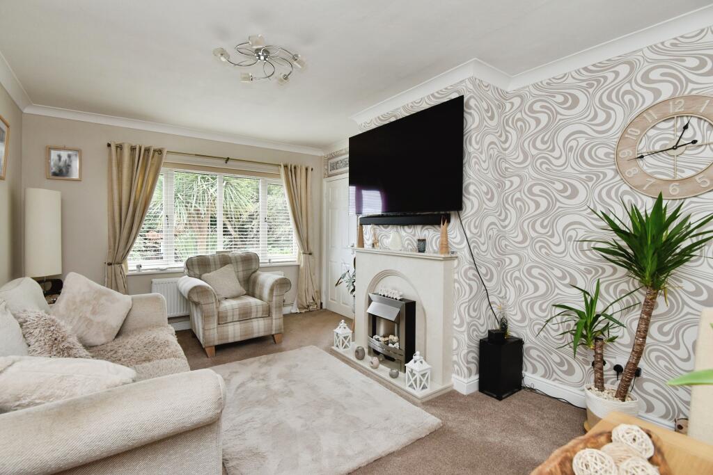 House in Stoke-on-Trent - View 2