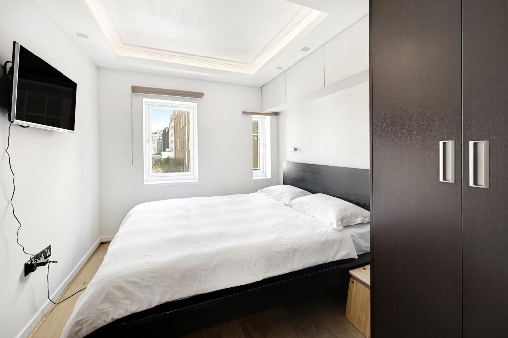 House in London, Hans Town, Chelsea - More