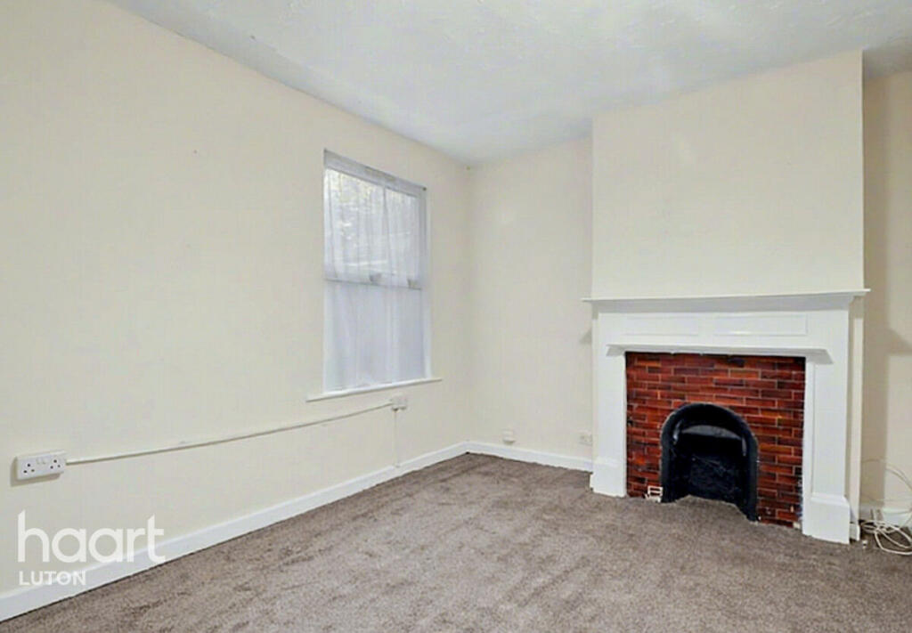 Cowper Street, Luton photo 2