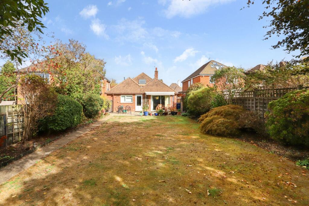 Tilford Road, Farnham, GU9 photo 4