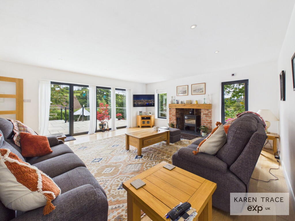 House in St Austell, Boscoppa - View 4