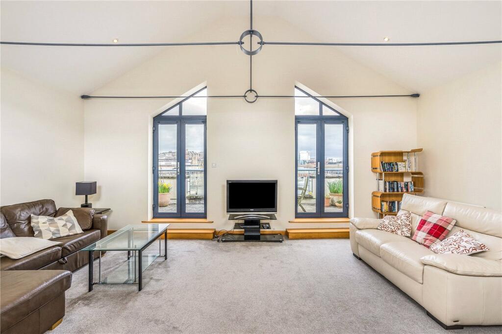 Apartment in Bristol - View 2
