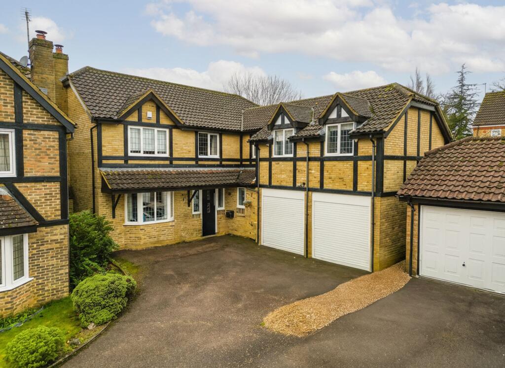 5-bed detached on Creslow Way, Stone, HP17, £750,000