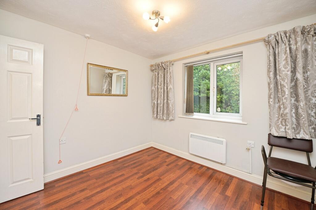 Apartment in London, Rainham - View 3