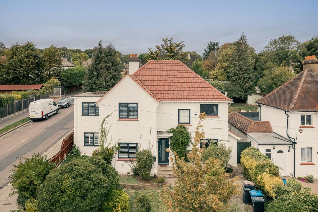 Main image of property: Blenheim Park Road, South Croydon, CR2